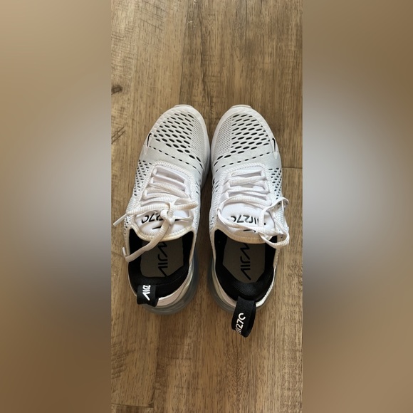 Women’s white air max 270 - Picture 3 of 7